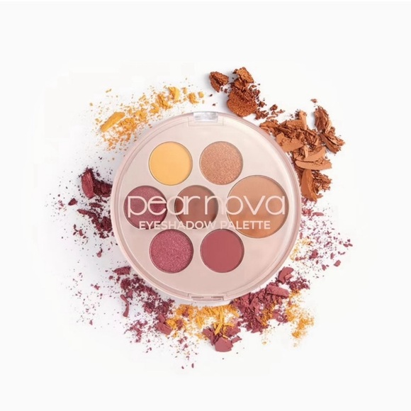 PEAR NOVA Eyeshadow Palette New In Box. - Picture 7 of 8